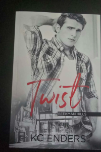Twist cover