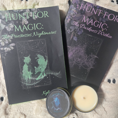 Petricore Forest (Hunt For Magic) Candle