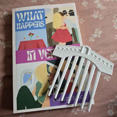 What Happens in Venice Exclusive Edition *INCLUDES GIFT*