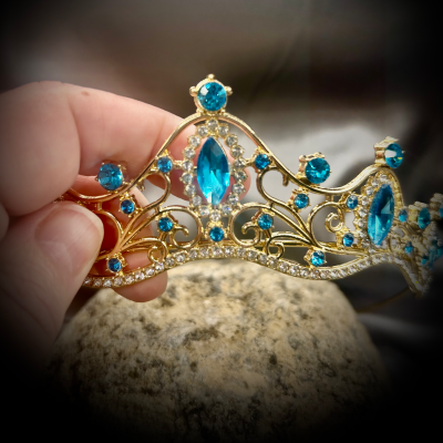 Tiara with turquoise blue rhinestones (smaller)