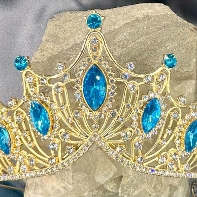 Tiara with turquoise blue rhinestones (larger)
