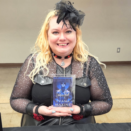 Evana Maxine